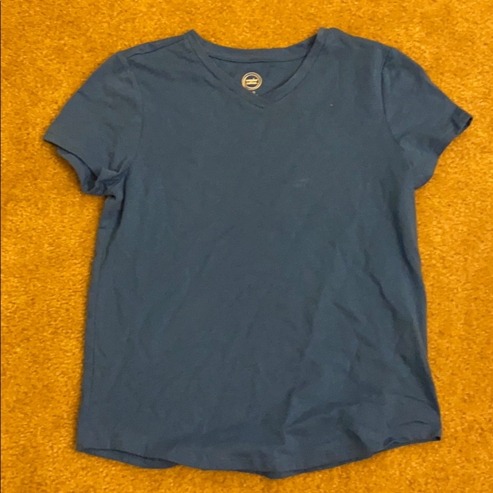 plain blue t-shirt